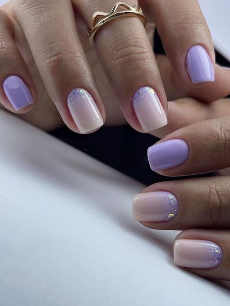 short, square light purple nails with glitter ombre Summer Nails Lilac, Purple Ombre Nail Designs, Nails Violet, Nails Lilac, Ombre Gel Nails, Purple Ombre Nails, Lilac Nails, Milky Nails, Asian Nails