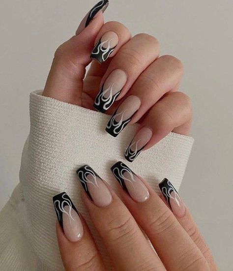 Cool Nails Acrylic Art Designs 2022, Size 2 Acrylic Nails, Nail Ideas Clear Acrylic, Acrylic Nails Emo Aesthetic, Pretty Nail Ideas Acrylic White, Nails For Rock Concert, 2023 Nail Trends Black, Fire Acrylic Nails, Acrylic Nails Gothic