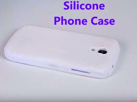 DIY | How to Make an Silicone Phone Case | Tutorial Hot Glue Phone Case, Phone Case Tutorial, Diy Crafts For Boyfriend, Bling Phone Cases, Diy Gifts For Dad, Best Of Luck, Animal Phone Cases, Diy Mobile, Cell Phone Covers