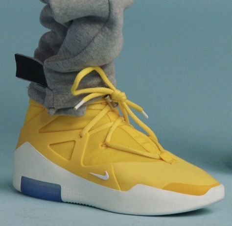 Nike Fear Of God, Nike Font, Nike Air Fear Of God, Yellow Sneakers, Baskets Nike, Colorful Life, Fear Of God, Best Sneakers, Sneakers Men Fashion