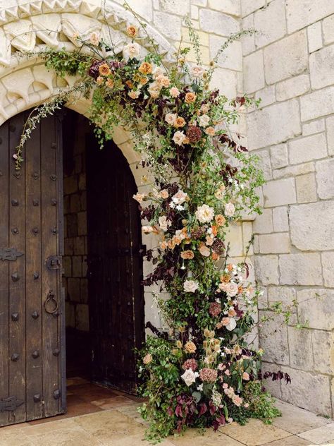 A High Fashion Wedding with an Old World Aesthetic Old World Aesthetic, High Fashion Wedding, Minimalist Reception, Secret Garden Theme, Outlander Wedding, Half Arch, World Aesthetic, Unique Wedding Flowers, Brides Magazine