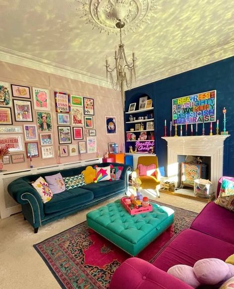 How To Bring Dopamine Decor Into Your Space – Forbes Home Quirky Living Room, Afro Boho, Colorful Rooms, Funky Living Rooms, Colourful Living Room Decor, Living Room Decor Colors, Colourful Living Room, Maximalist Decor, Home Decor Living Room