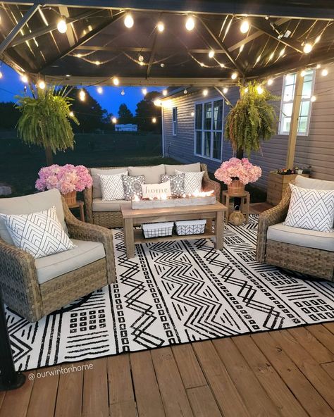 Patio Inspiration, Backyard Remodel, Deck Decorating Ideas, Backyard Inspiration, Casa Exterior, Outside Living, Patio Makeover, Outdoor Living Room, Outdoor Decor Backyard