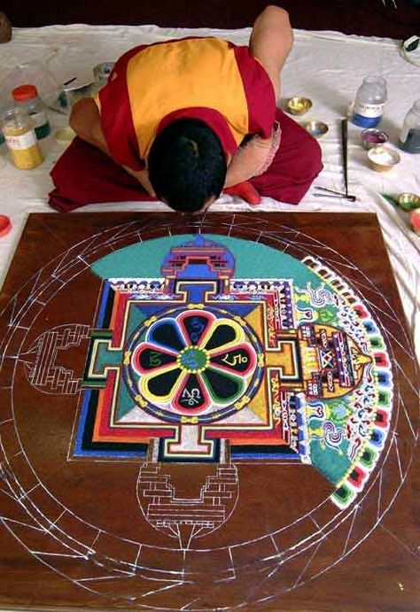 mandala half complete Tibetan Sand Mandala, Tibetan Mandala Art, Sand Mandala, What Is A Mandala, Mandala Pattern Design, Nature Of Things, Tibetan Mandala, Tibet Art, Draw Easy