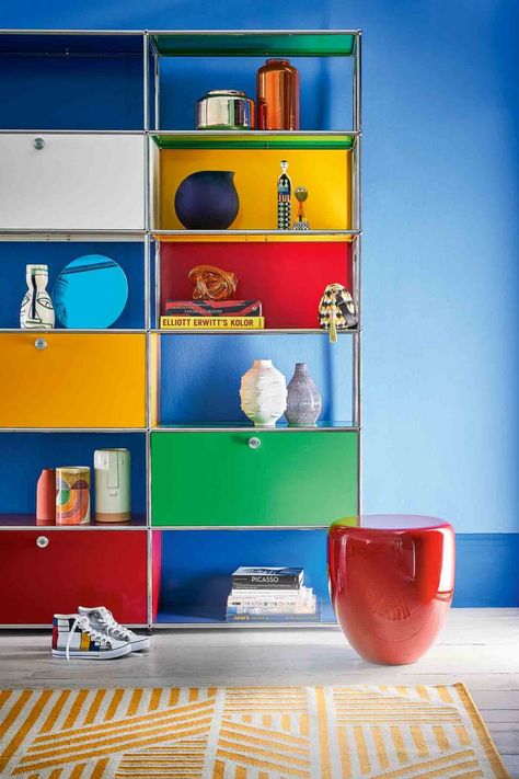 How To Decorate With Cubism And Picasso Inspired Abstract Shapes Memphis Design Interior, Cabinet Interior Design, Interior Design Art Deco, Cabinet Interior, Picasso Inspired, System Furniture, Artistic Furniture, Primary Colours, The 20s