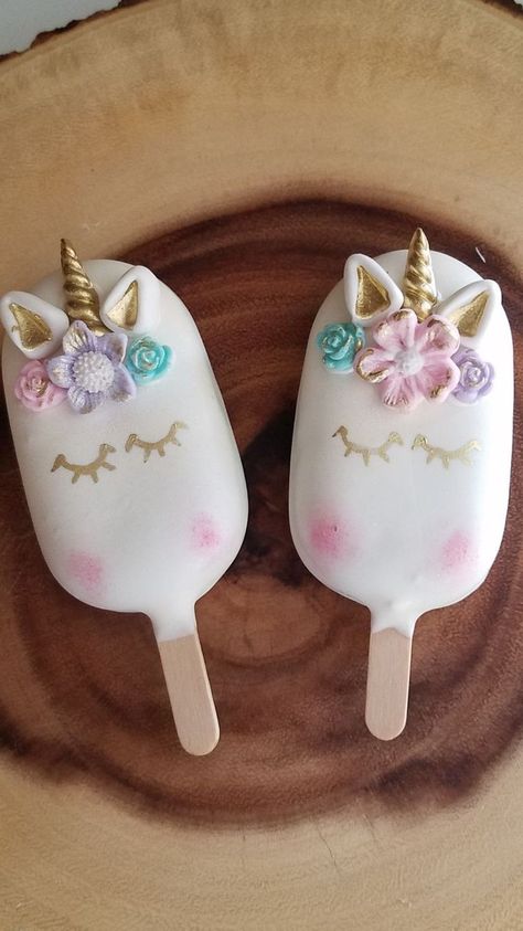 Cakecicles Ideas Unicorn, Unicorn Cakesicles Ideas, Cakesicles Unicorn, Unicorn Popsicles, Unicorn Cakesicles, Magnum Cake, Popsicles Cake, Unicorn Desserts, Little Pony Cake