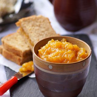 3 Ingredient Persimmon Jam Recipe - Easy Jam Recipe without Pectin Persimmon Jelly Recipe, Persimmon Pie Recipe, Persimmon Jam Recipe, Persimmon Jam, Easy Jam Recipe, Japanese Fruit, Fruit Jam Recipes, Fig Jam Recipe, Persimmon Recipes