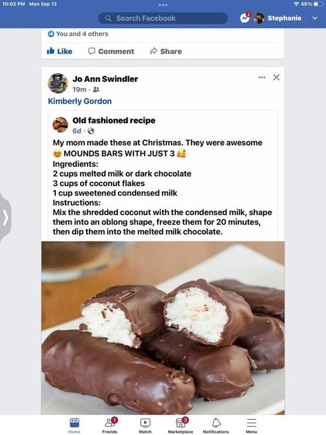 Homemade Mounds, Mounds Bars, Mounds Candy, Christmas Meals, Homemade Sweets, Candy Recipes Homemade, Christmas Candy Recipes, Making Stuff, Easy Baking Recipes Desserts