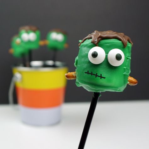 Frankenstein Marshmallow, Frankenstein Birthday, Frankenstein Treats, Frankenstein Cake, Cute Frankenstein, Halloween Deserts, Postres Halloween, Recetas Halloween, Baking List