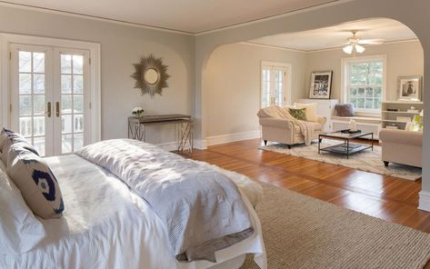 Sitting Area Master Suite, Luxury Hotel Bedroom Master Suite, Main Bedroom Ideas Master Suite, Master Suite Remodel, Master Suite Bedroom, Open Living Room Design, Bedroom With Sitting Area, Bedroom Suites, Bedroom Upgrade