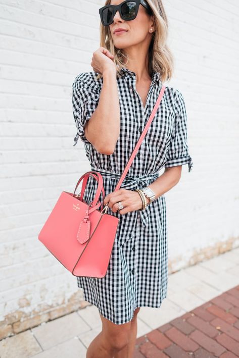 Kate Spade Purse Outfit, Designer Kate Spade Pink Bag, Luxury Kate Spade Bag With Handles, Pink Bag Outfit, Kate Spade Aesthetic, Kate Spade Pink Bag With Top Carry Handle, Kate Spade Tote Shoulder Bag For On-the-go, Functional Kate Spade Bags For On-the-go, Spring Purses