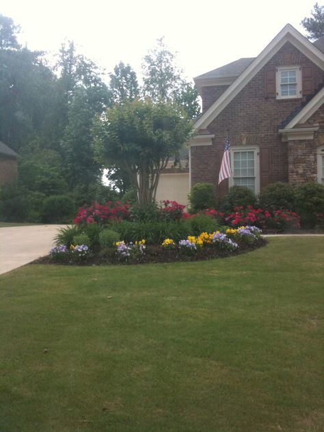 landscaping the corner where the driveway + sidewalk meet Corner Landscaping, Sidewalk Landscaping, Driveway Landscaping, Front Landscaping, Lawn And Landscape, Home Landscaping, Front Yard Garden, Yard Design, House Landscape