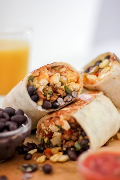 Breakfast Burrito Recipe Sausage, Tex Mex Breakfast, Sauteed Potatoes, Bean Burritos, Breakfast Burritos Recipe, Cinnamon Rolls Easy, Recipes Authentic, Breakfast Wraps, Breakfast Burrito