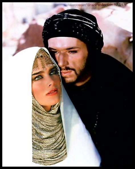 Brooke Shields in Sahara Sahara Movie 1983, Lambert Wilson Sahara, Brooke Shields Sahara, Sahara 1983, Sahara Movie, Kim Basinger Now, Lambert Wilson, Egyptian Aesthetic, Old Film Stars