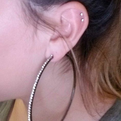 Double Helix Stud, Double Helix Piercing Studs, Helix Placement, 2 Helix Piercings, Double Helix Piercing Ideas, Double Helix Earrings, Double Helix Piercings, Piercing Names, Helix Piercing Stud