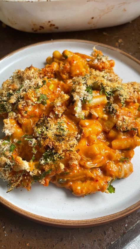 Mob — Kimchi Mac and Cheese Best Pasta Bake Recipe, Pasta Bake Recipes, Bacon Bbq Chicken, Chicken Breast With Bacon, Cauliflower Leaves, Tuna Pasta Bake, Leaf Wings, Cheese Stuffed Chicken, Best Pasta