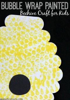 Red Circle Crafts For Preschool, Beehive Activities, Bumblebee Craft, Bees Preschool, Beehive Craft, Preschool Alphabet Book, Preschool Bugs, Bee Hive Craft, Bug Activities