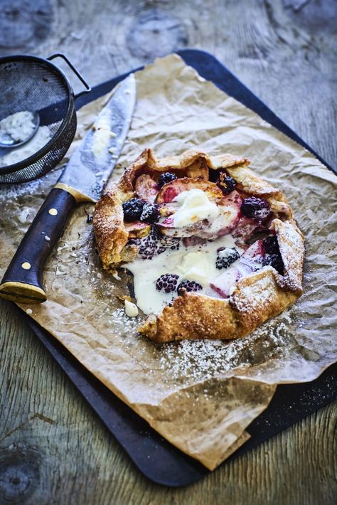 Recipe | Gorgeous blackberry & apple galette | Sage Journal Apple Blackberry Pie, Blackberry Galette, Cashew Recipes, Apple Galette, Blackberry Pie, Sweet Pies, Galette Recipe, Seasonal Fruit, Homemade Pastries