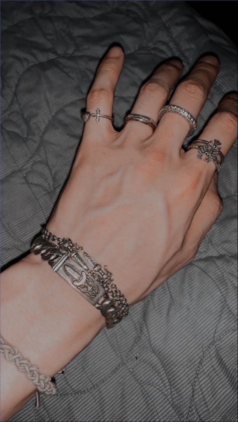 Veiny Hands With Rings, Masculine Hands, Hand With Ring, Hand Veins, Hands With Rings, Veiny Hands, Hot Hands, Cute Couple Outfits, Hand Pictures