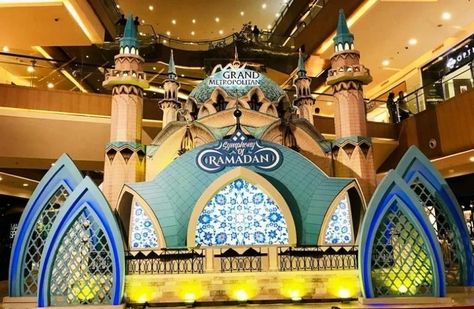 Islamic Stage Design, Raya Backdrop, Ramadhan Decoration, Hari Raya Decoration, Ramadhan Decor, Raya Decoration, Aroma King, Booths Design, Beach Restaurant Design