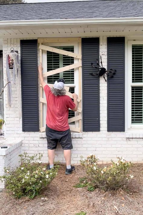 Boarded Windows Halloween, Fake Boarded Up Windows Halloween, Diy Boarded Windows Halloween, Halloween Boarded Up Windows, Boarded Up Windows Halloween, Diy Halloween Window Decorations, Boarded Up Windows, Diy Halloween Window, Outdoor Window Decor