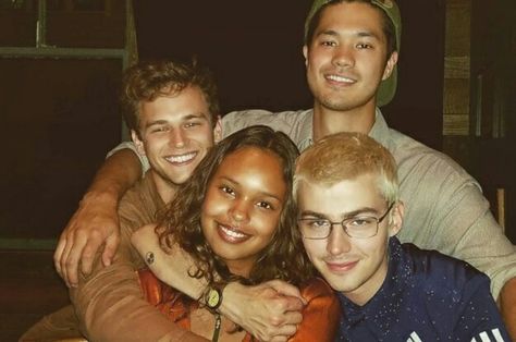 Justin, Jessica, Alex, and Zach from 13 Reasons Why Hannah Baker Quotes, 13rw Cast, 13 Reasons Why Cast, Thirteen Reasons Why Cast, Justin 13 Reasons Why, Miles Heizer, 13 Reasons Why Aesthetic, 13 Reasons Why Netflix, 13 Reasons Why Reasons