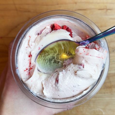 Strawberry Cheesecake Protein Ice Cream - Ice Cream Dessert Recipe, Ninja Creamy, Sugar Free Vanilla Pudding, Ninja Ice Cream Recipe, Protein Ice Cream Recipe, Strawberry Cheesecake Ice Cream, Protein Cheesecake, Creami Recipes, Sugar Free Cheesecake