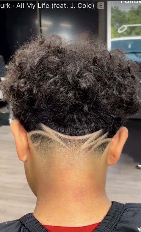 Skin Fade Design, Freestyle Design Haircut Taper, Hair Cut Designs For Boy, Hair Designs For Men Lines, Back Taper Design Haircut Cross, Free Style Design Haircut, Undercut Designs Men, Back Of Head Design Haircut, Fade Haircut Line Design