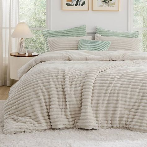 Amazon.com: Bedsure Fluffy Comforter Set King - Super Soft Faux Fur Comforter King Size Sage Green, Winter Warm Fleece Bedding Set, Plush Fuzzy Bed Set, 3 Pieces, 1 Shaggy Comforter with 2 Pillowcases : Home & Kitchen Faux Fur Comforter, Fleece Bedding, Fur Comforter, Fluffy Comforter, Bed Comforter Sets, King Size Bedding Sets, King Comforter Sets, Linen Color, Queen Comforter Sets