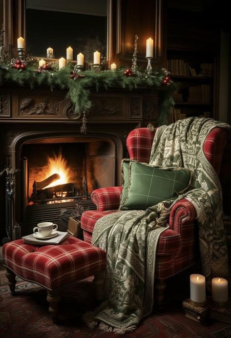 Cabin Christmas, Tartan Christmas, Cosy Christmas, Cottage Christmas, Christmas Mantel Decorations, Christmas Interiors, Deco Originale, Christmas Living Rooms, Christmas Bedroom