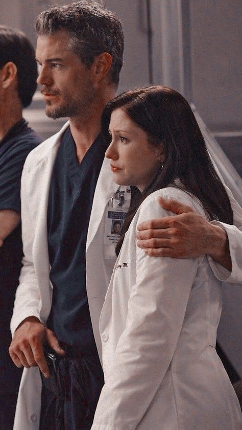 Mark Greys Anatomy, Mark Sloan Aesthetic, Lexi Greys Anatomy, Lexie Grey Wallpaper, Greys Anatomy Lexie, Sloan Aesthetic, Greys Anatomy Christina, Greys Anatomy Wallpaper, Grey's Anatomy Wallpaper Iphone