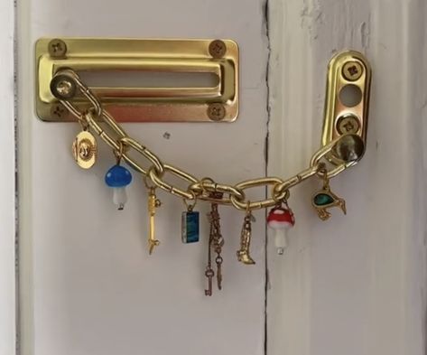 Hidden Key Storage Ideas Entryway, Door Chains, Hidden Key, Chain Lock, Key Storage, Key Hanger, Charm Chain, Key Hooks, Pretty House