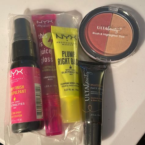 Nyx This Is Juice Gloss, Nyx Setting Spray, Ulta Makeup, Beauty Routine Tips, Makeup Help, Swag Makeup, Nyx Makeup, Fancy Makeup, Blush Highlighter