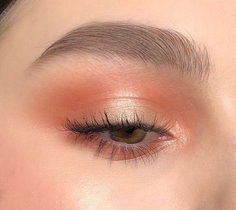 la femme dans l’art on Twitter: "glowy eye look… " Trucco Glam, Nagel Art, Orange Makeup, Soft Makeup Looks, Flot Makeup, Makeup Tip, Red Lip Makeup, Makeup For Blondes, Soft Glam Makeup