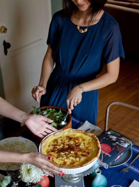 A Book Club Brunch: My Low-Stress, Make-Ahead Brunch Timeline | Kitchn Book Club Brunch, Easter Brunch Casserole, Brunch Casserole Recipes, Book Club Food, Baby Shower Brunch Food, Make Ahead Brunch, Brunch Casserole, Easter Brunch Food, Charm City