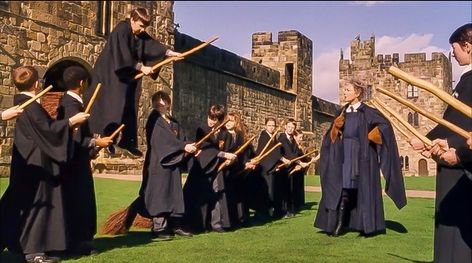 Harry Potter and the Sorcerer’s Stone - Madam Hooch, flying lessons. Mr. Longbottom! Madam Hooch, Photo Harry Potter, Ron Y Hermione, Hogwarts Classes, Hogwarts Professors, Hp Movies, Gryffindor Aesthetic, Matthew Lewis, Alnwick Castle