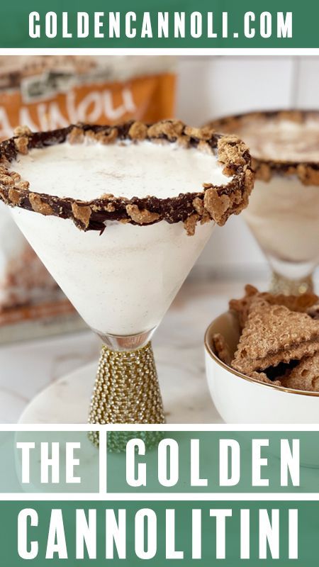 Espresso Cannoli Cream Martini, Cannoli Martini Recipe, Cannoli Martini, Godfather Drink, Banana Rum Drinks, Cannoli Chips, Nye Desserts, Cannoli Desserts, Rum Drinks Recipes