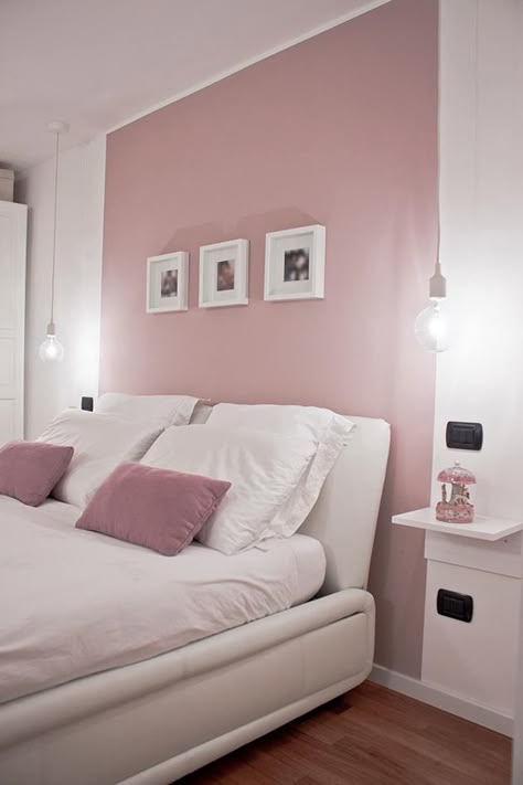 15 ideas para pintar un cabecero en la pared y decorar el dormitorio | Mil Ideas de Decoración Bedroom Wall Colors, Couple Bedroom, Pink Bedroom, Bedroom Paint, Bedroom Colors, Design Case, Room Colors, Marbella, Room Decor Bedroom