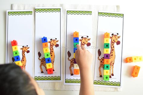 Mathlink Cubes Measuring Lesson: How Tall is the Giraffe? G Activities, Zoo Activities Preschool, G Is For Giraffe, Letter G Activities, Preschool Jungle, Jungle Activities, Sensory Language, Zoo Preschool, Giraffe Theme