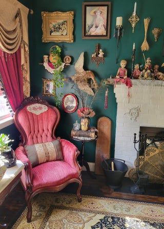 Funky Victorian Decor, Victorian Whimsical Decor, Antique Victorian Lamps, 1920s Parlor Room, Eclectic Victorian Decor Living Room, 1930 Home Decor, Antique Maximalist Decor, Vintage Jewel Tone Living Room, Victorian Eclectic Decor