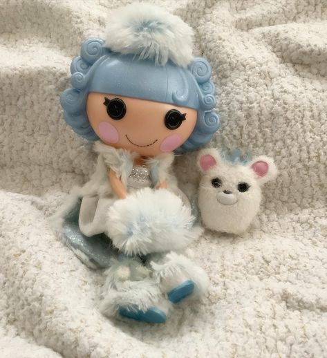 my collector doll ivory ice crystals ❄️ ♡♡♡ #lalaloopsy #lalaloopsydolls #bittybuttons #sewcute #buttoneyes #toys #dolls #buttons #toycollection #ice #blue La La Loopsy Dolls, Lalaloopsy Pfp, Lalaloopsy Characters, Lala Loopsy Doll, Lalaloopsy Collection, Lala Loopsy, Lalaloopsy Dolls, Nostalgic Toys, Ice Crystals