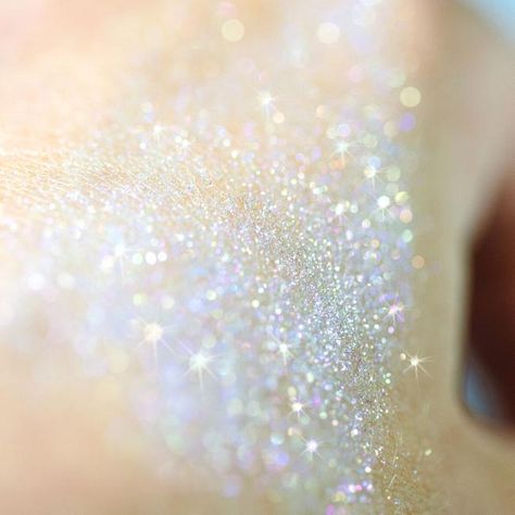 Glitter Makeup - Unicorn & Festival Glitters | Magical Makeup Sparkle Eyeshadow, Angels Wings, Festival Glitter, Eye Pigments, Magical Makeup, Magical Rainbow, Sparkling Eyes, Glitter Dust, Photoshoot Makeup