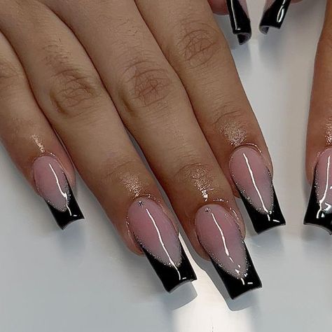 Black And Gray French Tip Nails, French Tip Ideas Black, Black French Top Acrylic Nails, Black French Tips With Rhinestones, Black French Tip Nails With Glitter, Black Frenchies Nails, French Tip Nails Black, Cool Nail Ideas, Nail Ideas Black