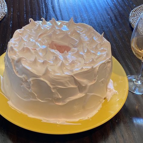 Snowy Boiled Icing Angel Food Cake Frosting, Homemade Cake Icing, Boiled Icing Recipe, Icing Recipe For Cake, Boiled Icing, White Frosting Recipes, Coconut Icing, Icing Cake, Cake Frosting Recipe