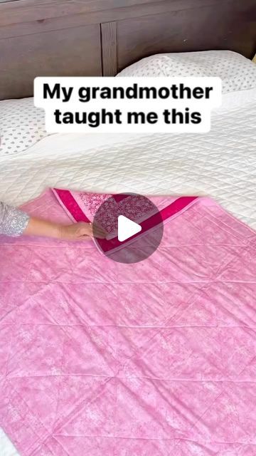 Liz & Jeff on Instagram: "Best way to fold a quilt #quilt #quilting #folding #bedding" How To Fold Comforters To Save Space, Folding Quilts For Storage, How To Fold Blankets For Display, Folding Bedding, Folding Blankets, Clothes Organisation, How To Roll Bath Towels, Blanket Folding, Unique Gift Wrapping Christmas