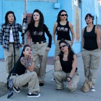 chola pictures - Yahoo Search Results Chola Costume, Chola Outfit, Look Hip Hop, Chica Chola, Chola Girl, Chola Style, Estilo Cholo, Chicana Style, Brown Pride