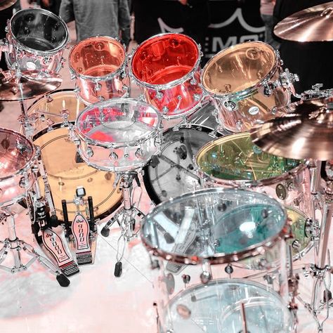 Aesthetic Drum Set, Drumkit Aesthetic, Drumline Aesthetic, Drum Aesthetics, Cool Drum Set, Drum Set Aesthetic, Alchemy Room, Drums Photography, Drums Aesthetic