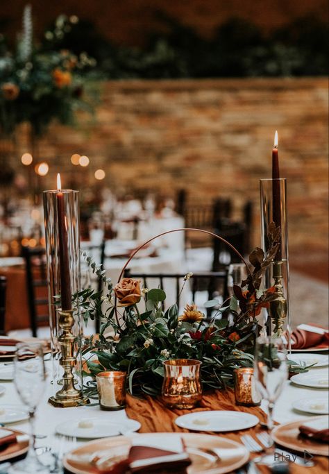 Rusty Orange Wedding Centerpieces, Green And Terracotta Wedding Party, Terracotta And Black Wedding Decor, Moody Wedding Centerpieces, Round Wedding Table Decorations, Winter Baptism, Fall Wedding Tablescapes, Fall Candle Centerpieces, Fall Wedding Table Decor