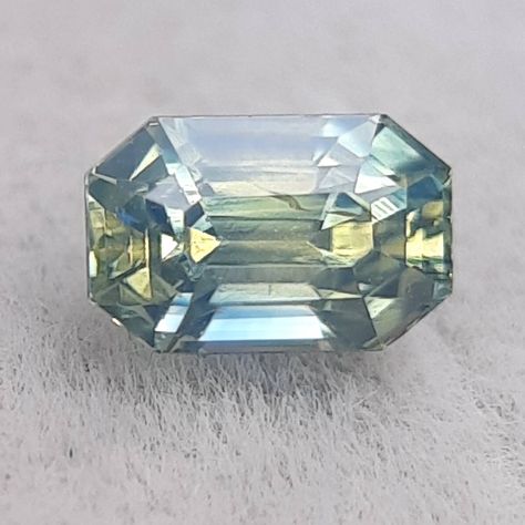 Excited to share this item from my #etsy shop: 1.00 carat parti sapphire for engagement ring - Loose gemstone for ring making - Bicolor sapphire - Unheated Bicolor Sapphire, Parti Sapphire, Fine Gold Jewelry, Ring Making, 80s Cartoons, How To Make Rings, Sapphire Color, Colored Gems, Sapphire Stone