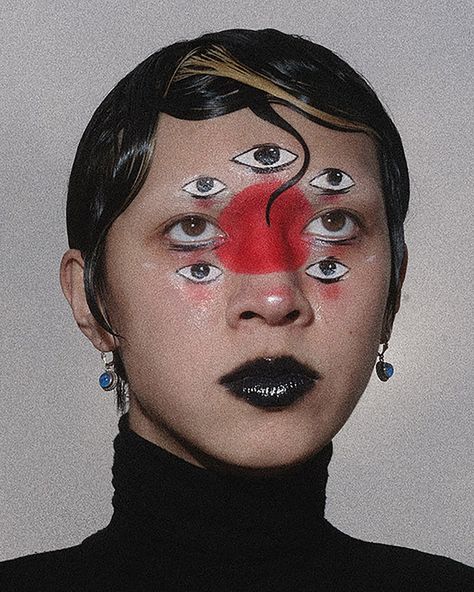 These Wonderfully Weird Instagram Artists Are Totally Mesmerizing | Vogue Hairstyles Halloween, Men Prom, Halloween Hairstyles, Drag Make-up, Hairstyle Short, Dark Portrait, Smink Inspiration, Photographie Portrait Inspiration, School Hairstyles